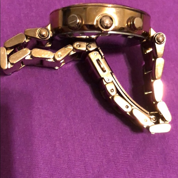 Michael Kors watch in a box ( new battery ) - Picture 7 of 8